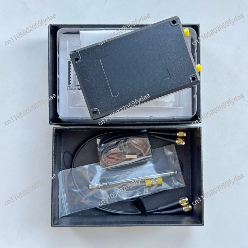 Nuovo Generatore di Segnali RF - Signal Generator Spectrum Analyzer recensione e prezzo